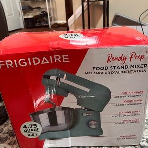 Kitchen in the box Stand Mixer,4.75Qt Small Electric Food Mixer,6 Speeds